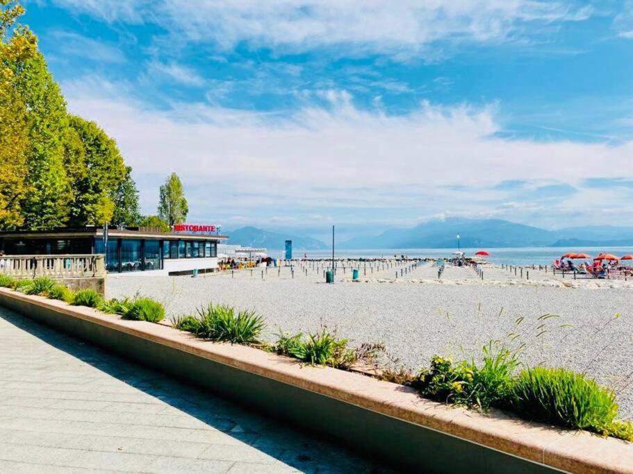 Sunshine On Garda Lake Десенцано дел Гарда Екстериор снимка